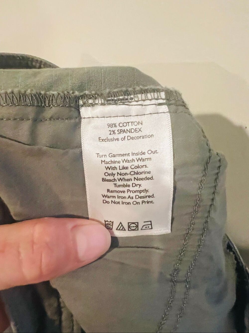 Eddie Bauer Green CArgo Khaki shorts sz 6 - Picture 11 of 11